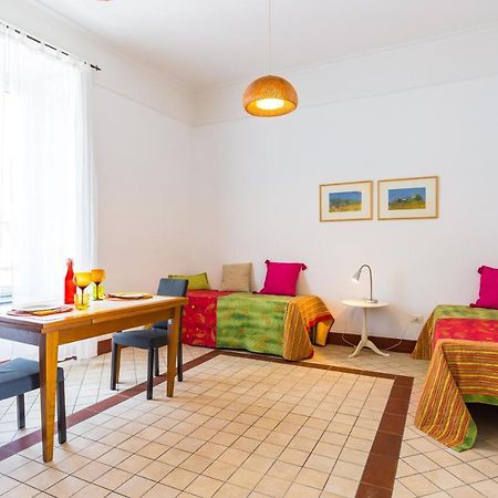 Lopez 20 A Big Family Apartment By Napoliapartments المظهر الخارجي الصورة